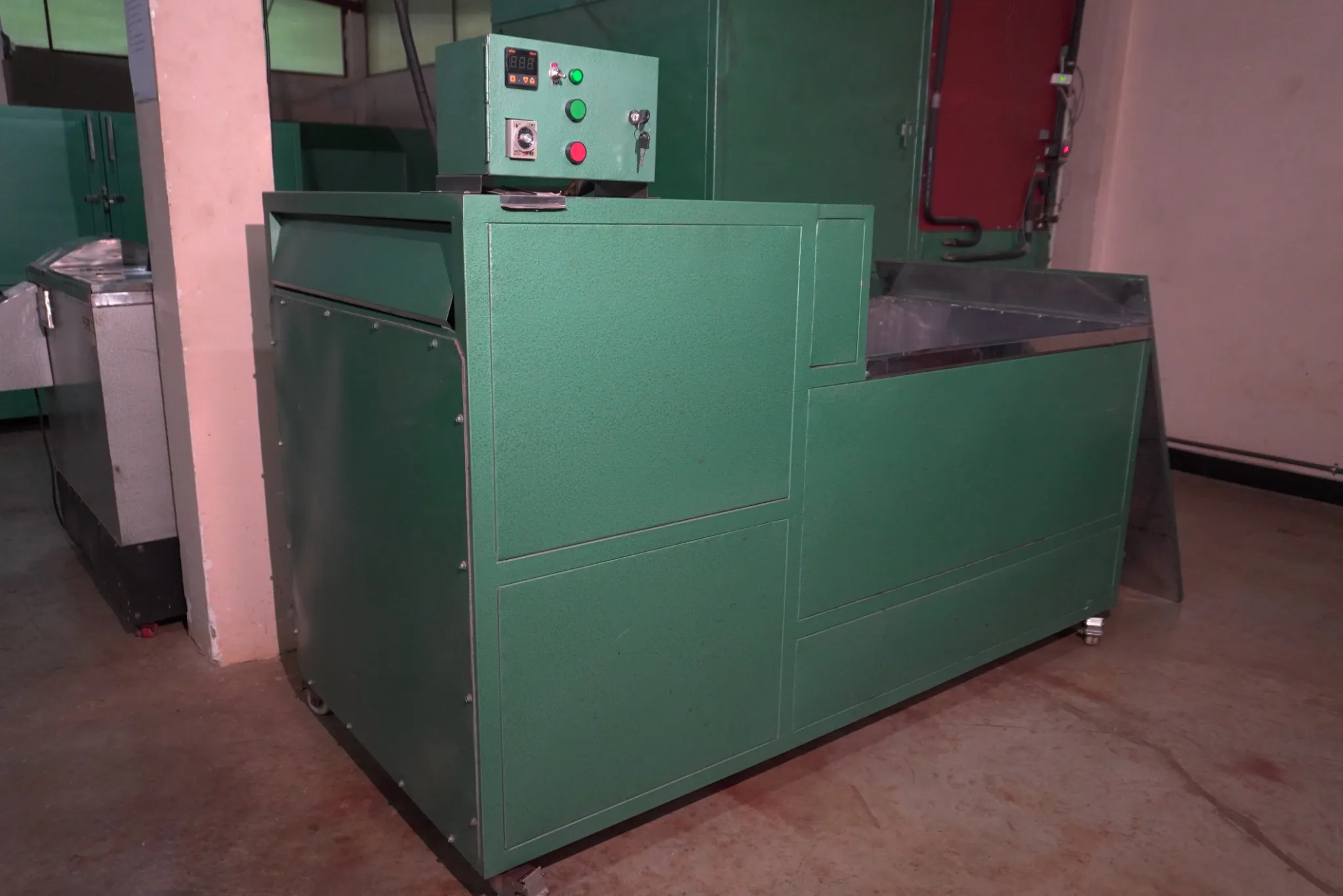 Electric Flatbed Dryer in Sri Lanka by SaviruTech